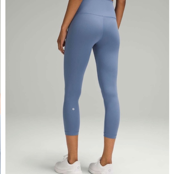 Lululemon Wunder Train High-Rise Crop 23" in Oasis Blue (Size 2) - Picture 2 of 9
